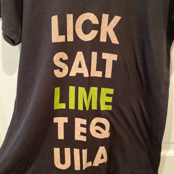 TRULY MADLY DEEPLY LICK SALT LIME TEQUILA BLACK SHORT SLEEVE T SHIRT SIZE SMALL - Picture 2 of 4